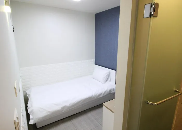 Hotel Golden Park Myeongdong Hotel 2*