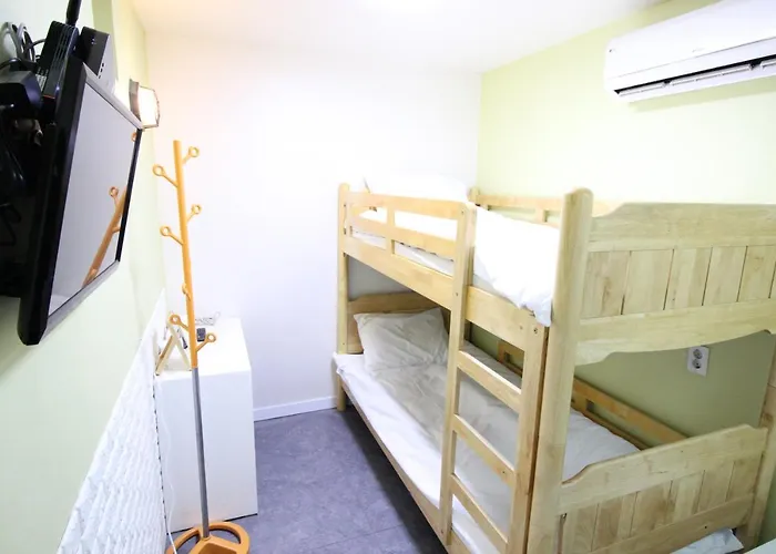 Hotel Golden Park Myeongdong 2*