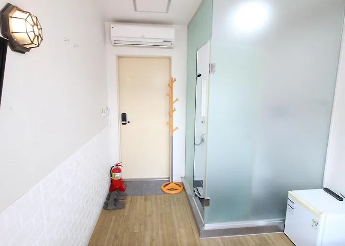 Hotel Golden Park Myeongdong 2*
