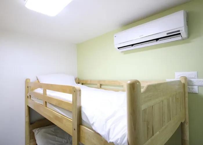 Hotel Golden Park Myeongdong 2*