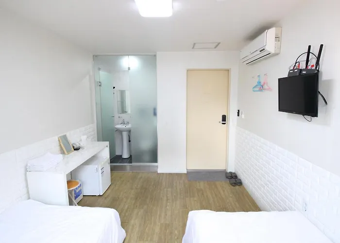 Hotel Golden Park Myeongdong Hotel 2*