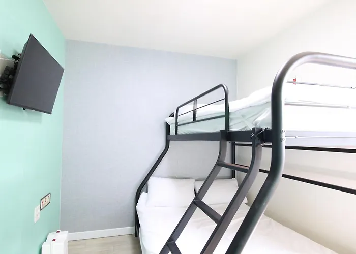 Hotel Golden Park Myeongdong 2*