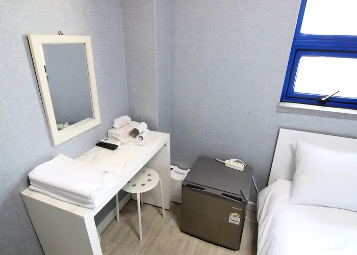 Hotel Golden Park Myeongdong 2*